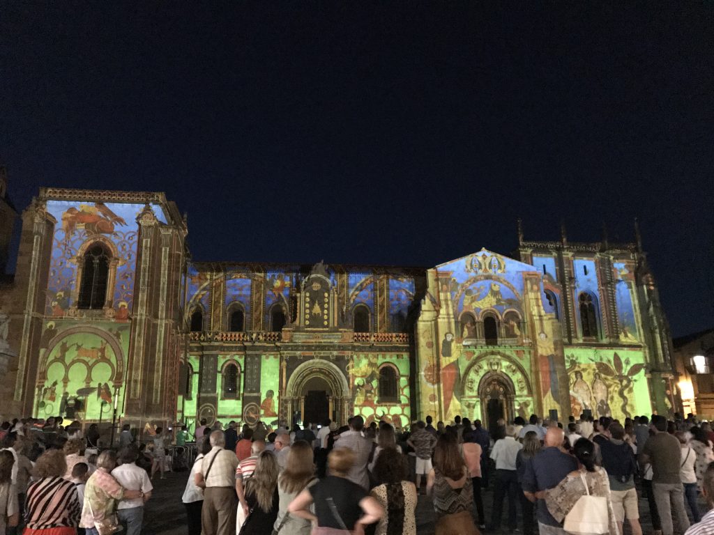 Espectáculo Iluminación San Isidoro